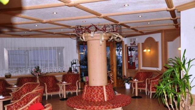 Hotel Piancastello Andalo Exteriör bild